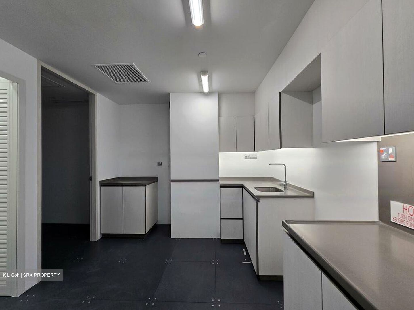 Altez (D2), Office #451246431